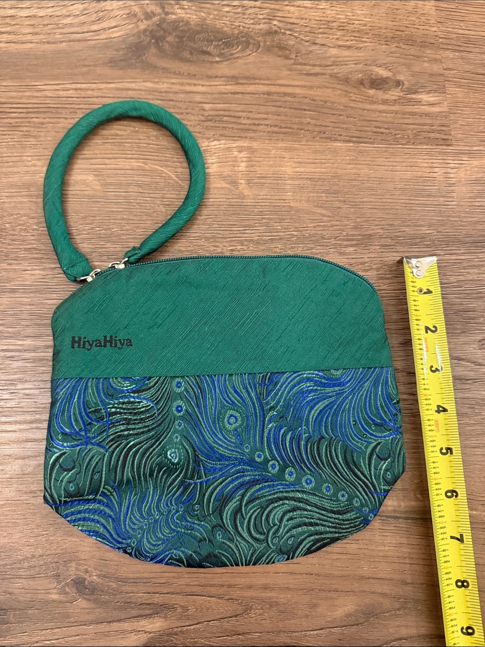Hiya Hiya Project Bag Emerald Green Wristlet Clutch with Blue-Green Peacock